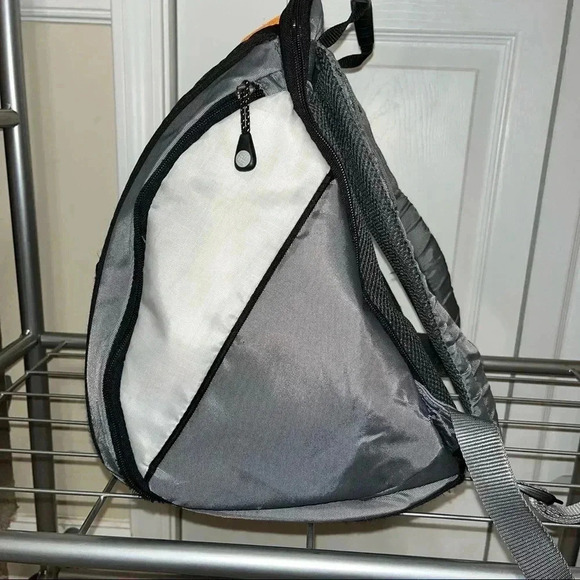 COLUMBIA BACK PACK - Picture 3 of 7